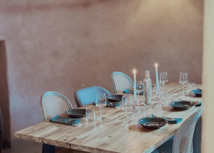 L'auberge De La Tour Frühstückspension *