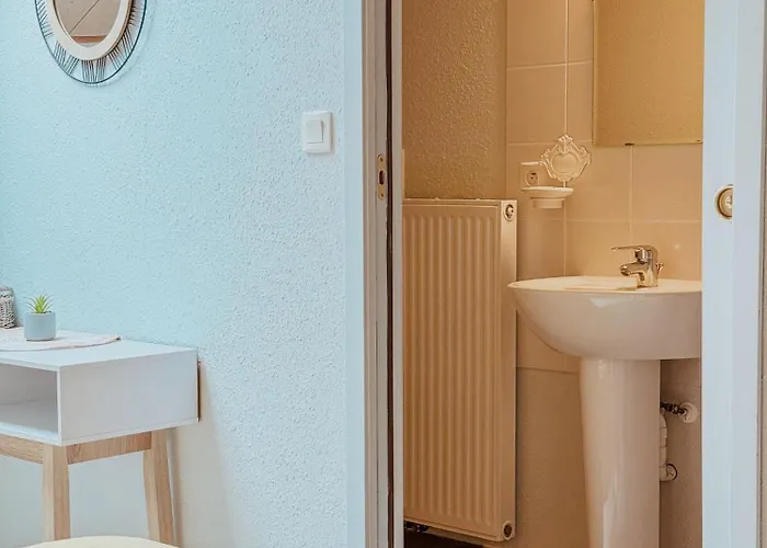 Frühstückspension L'auberge De La Tour *