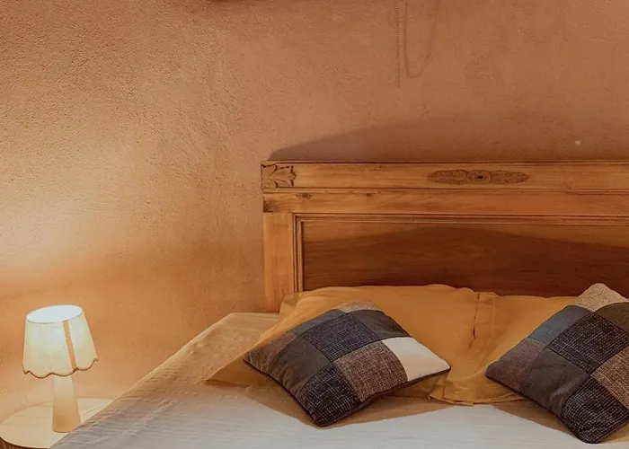 L'auberge De La Tour Frühstückspension Combret