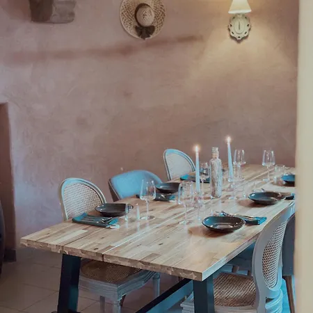 L'auberge De La Tour Couette-café *